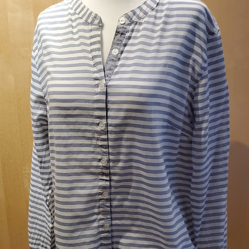 Long arm stripped Shirt